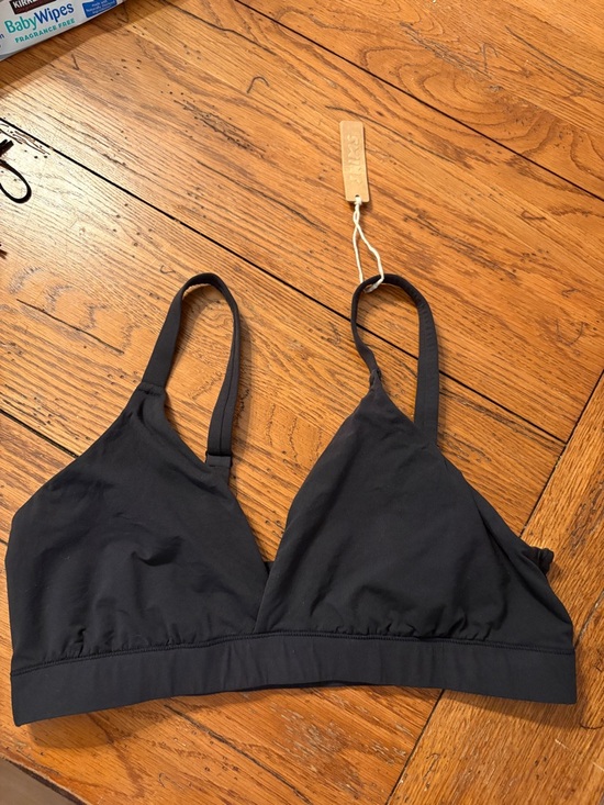 SKIMS Other - SKIMS Black Wireless Triangle Bralette